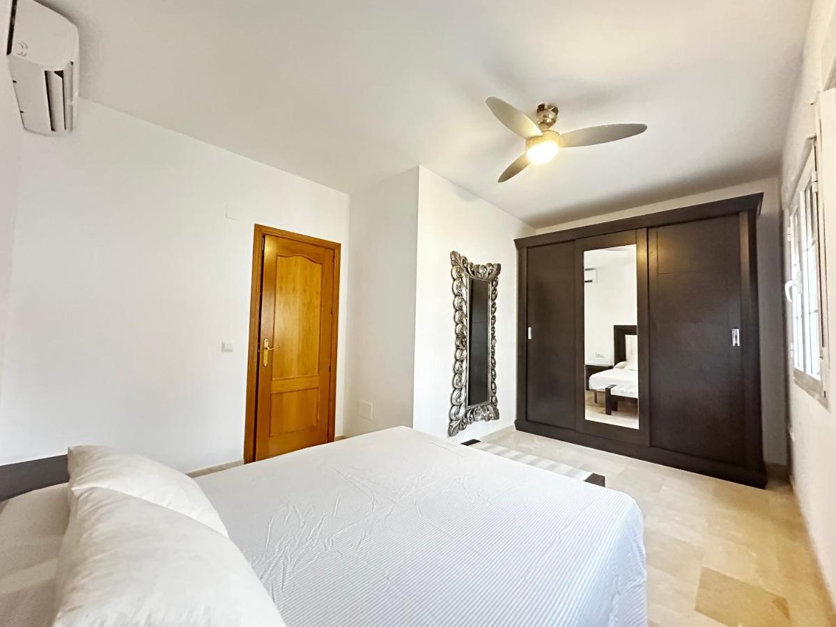 Taro Beach Home مالقة المظهر الخارجي الصورة